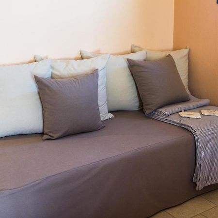 Helianthus Guesthouse 아몰리아니 외부 사진