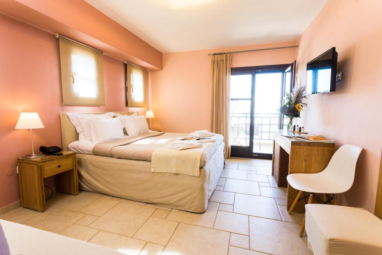 Helianthus Guesthouse 아몰리아니 외부 사진
