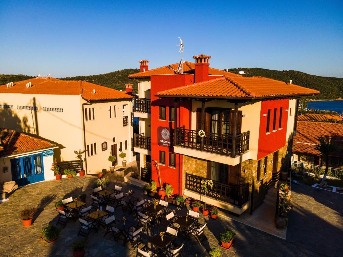 Helianthus Guesthouse 아몰리아니 외부 사진